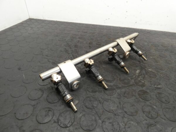 18215449132-6968d3577fe97 LISTWA WTRYSKOWA BAIC Beijing 3 1.5 16V F01R00P557 F01R00MG73 T00002612