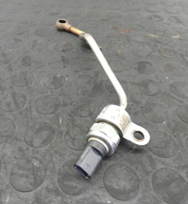 Czujnik ciśnienia BMW 1 2 3 4 5 X3 X4 MINI 2.0D B47 8570936 8514018