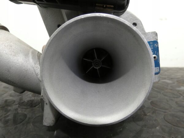 TURBOSPRĘŻARKA Turbo BMW X1 F48 2 F45 F46 X2 F39 MINI 2.0D B47 8513635