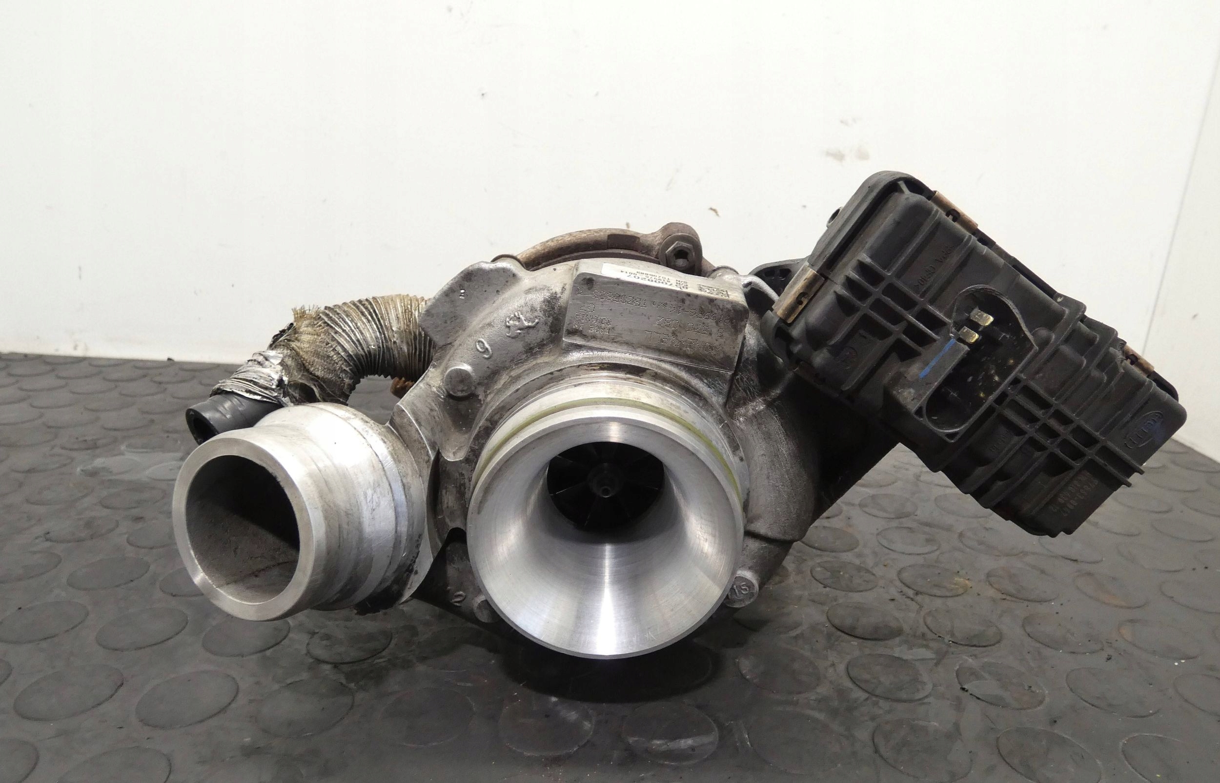 TURBOSPRĘŻARKA Turbo BMW 1 2 3 4 5 X3 X4 MINI 2.0D B47 8570082