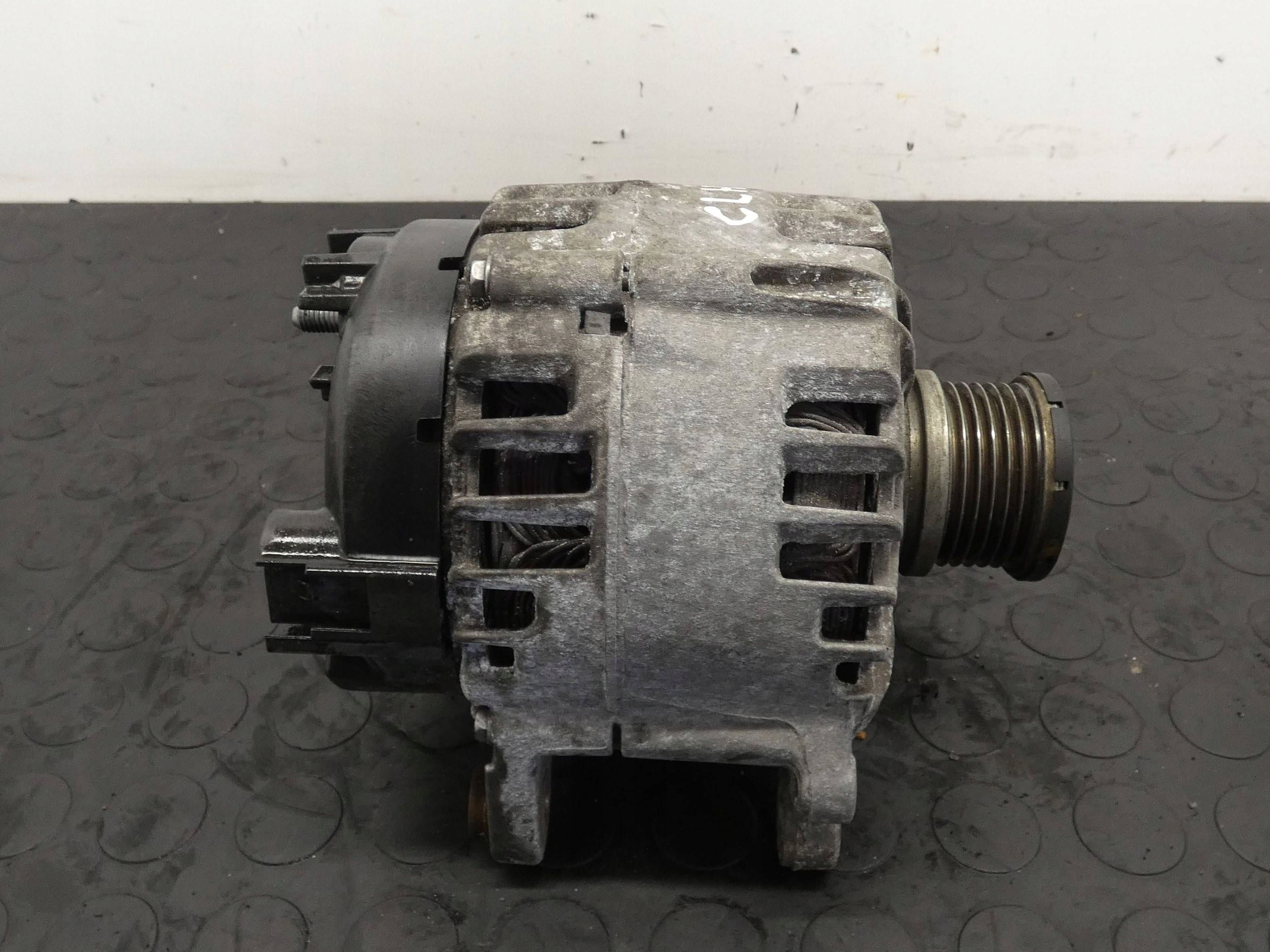 Alternator VW PASSAT GOLF VII AUDI A3 LEON OCTAVIA 1,6 TDI 03L903023L