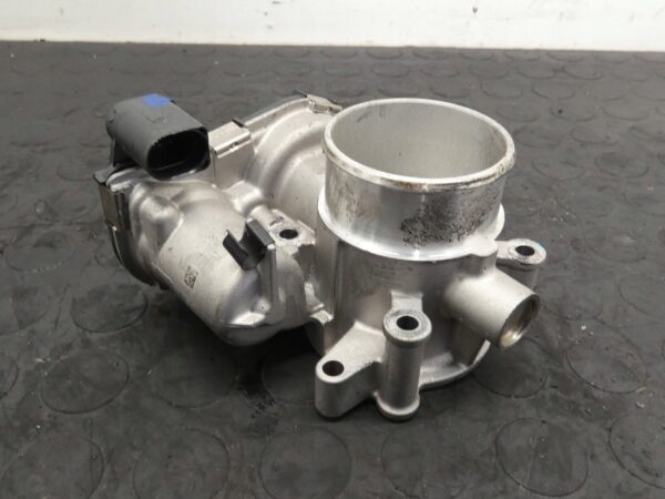 Przepustnica BAIC Beijing 3 1.5 16V A151R2 F01R00Y152