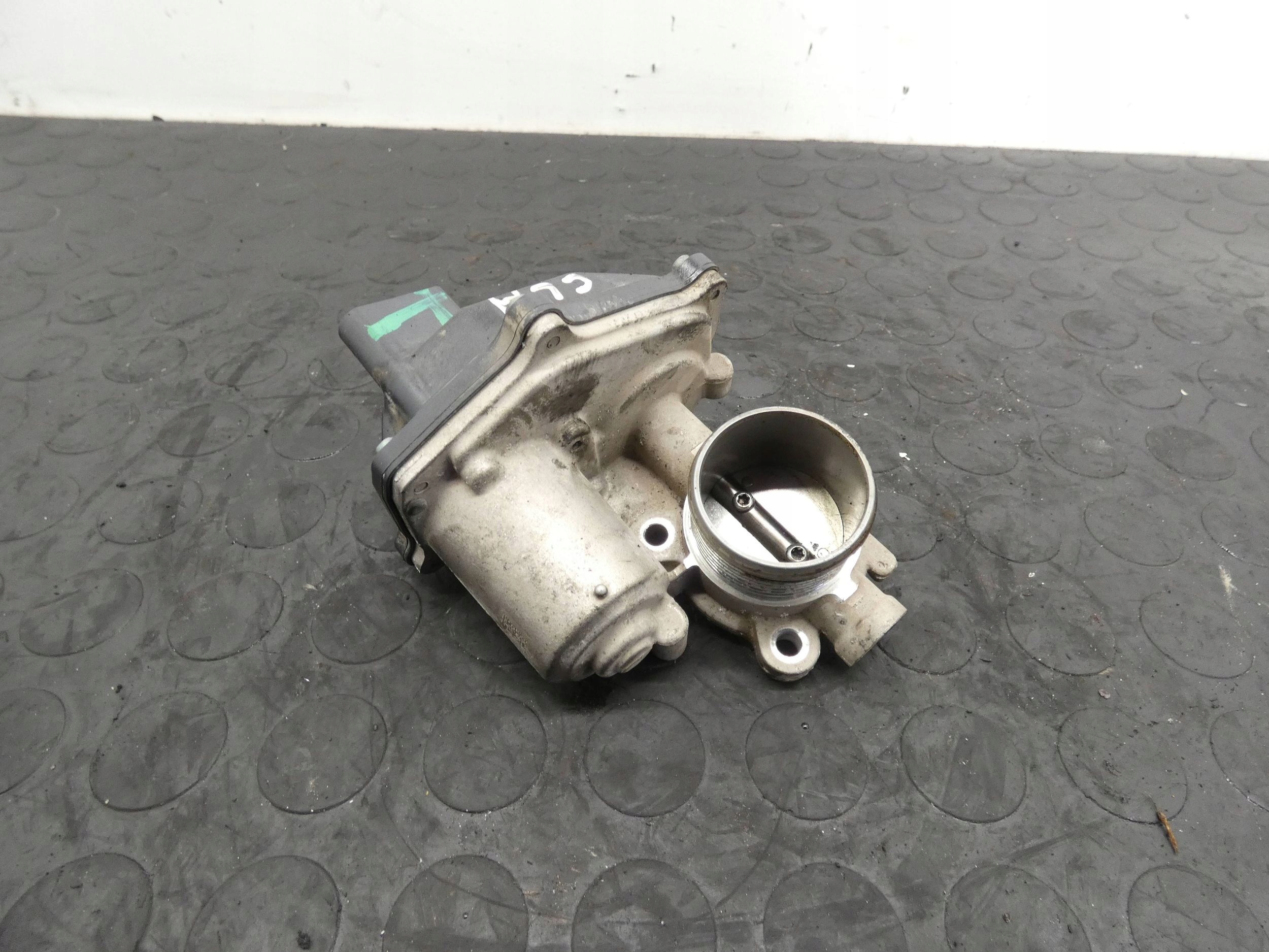 PRZEPUSTNICA Zawór EGR VW GOLF VII AUDI A3 LEON OCTAVIA 1,6 TDI 04L131501C