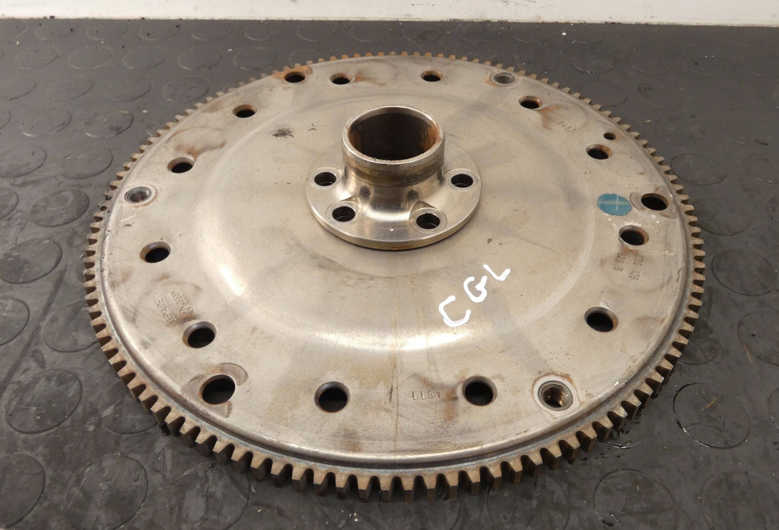 18238248059-6967aadfc3538 Koło zamachowe AUDI A4 B8 A5 Q5 2.0 TDI 03G105323S