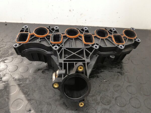 18238304601-6967ac2b99ec9 Kolektor ssący AUDI A4 B8 A5 Q5 2.0 TDI 03L129711AF