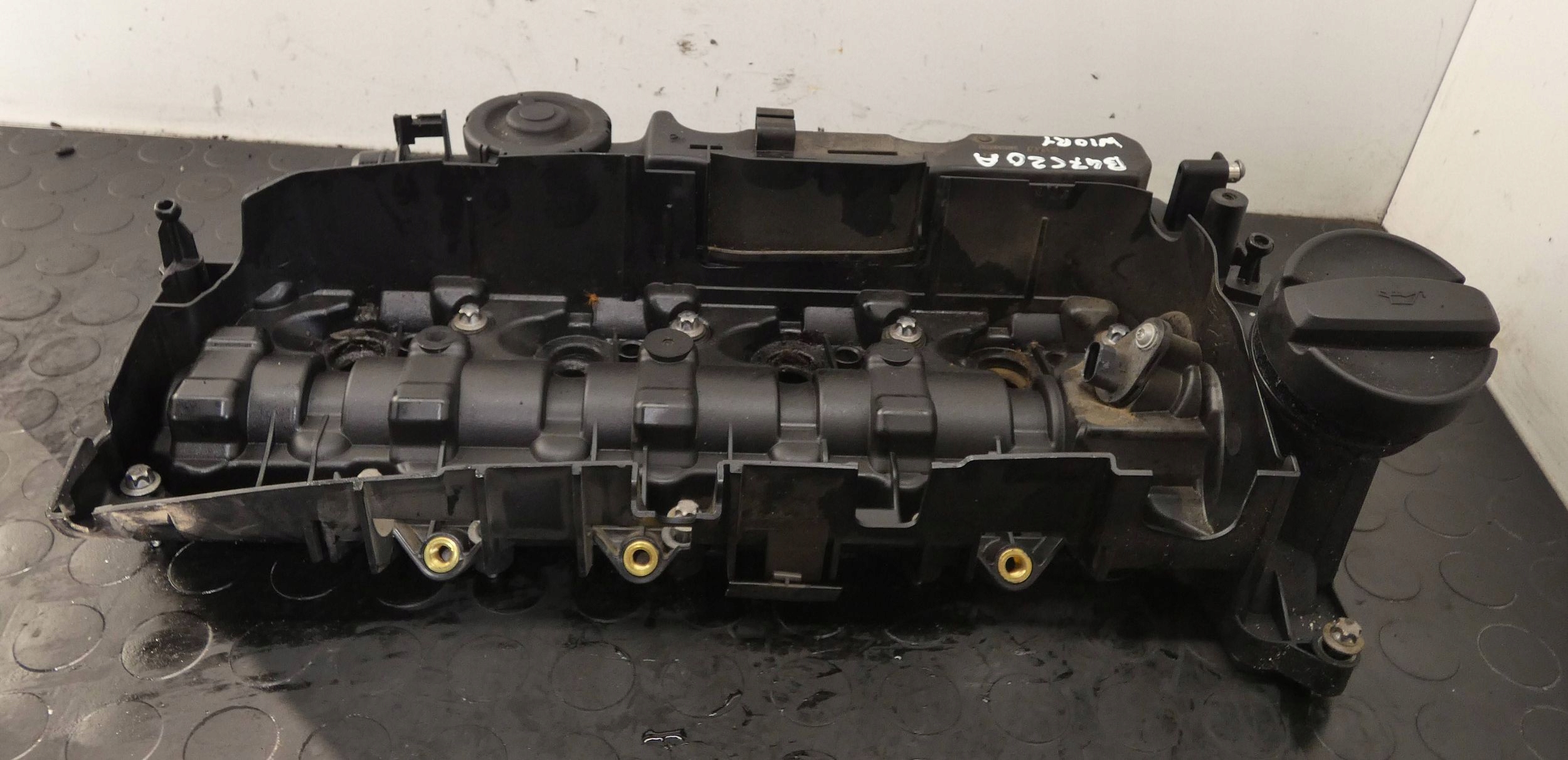 Pokrywa zaworów BMW X1 F48 2 F45 F46 X2 F39 MINI 2.0D B47C20A 8581797
