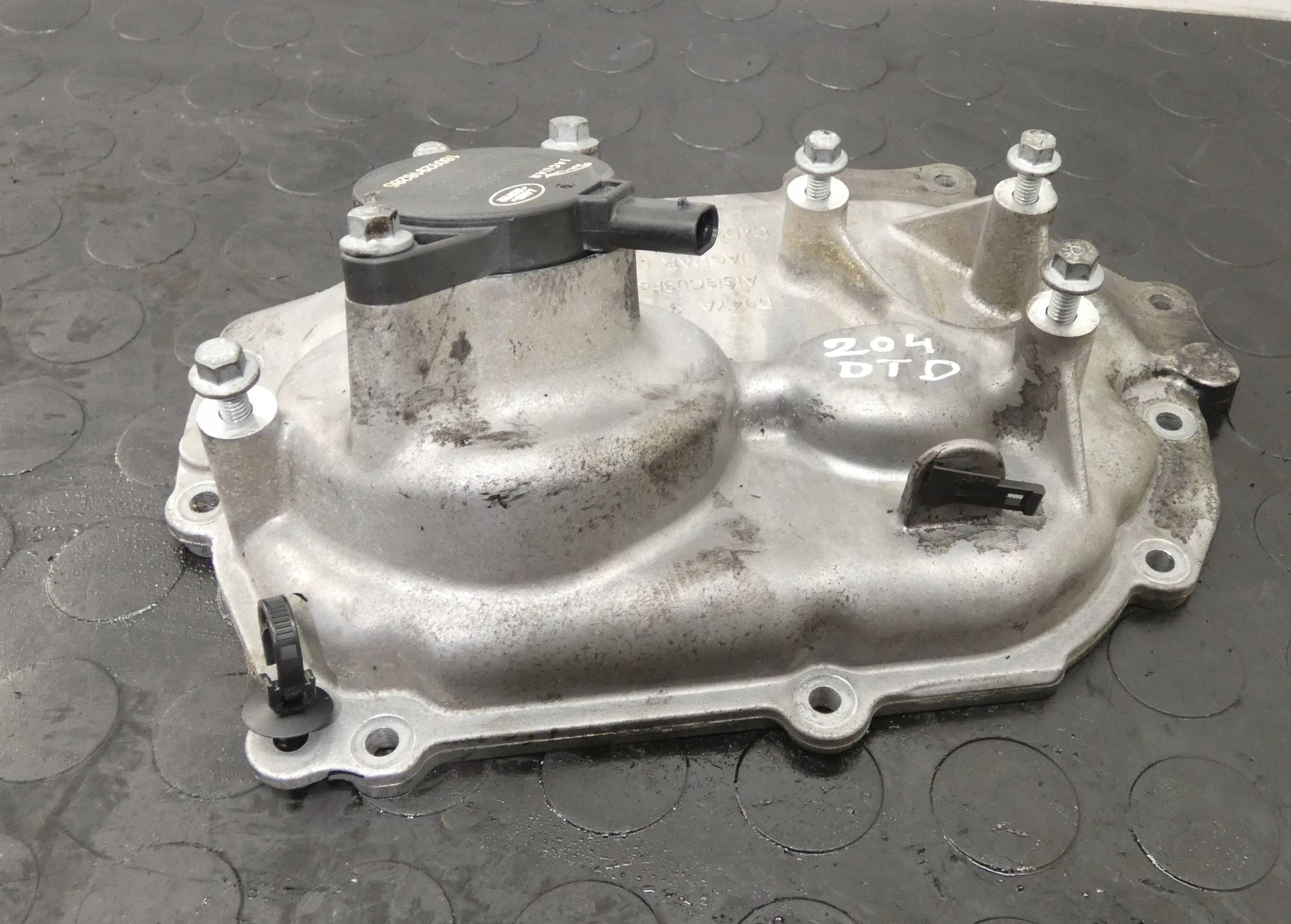 18240895831-696b6d0aeeff8 Obudowa rozrządu LANDROVER DISCOVERY SPORT F-PACE 2.0D G4D36P053AB