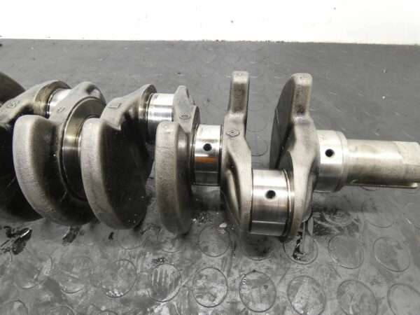 Wał korbowy RENAULT TRAFIC III QASHQAI VIVARO B 1,6 DCI R9M 8026R