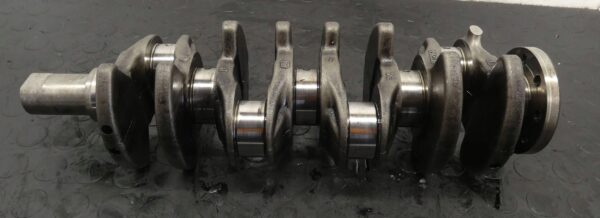 Wał korbowy RENAULT TRAFIC III QASHQAI VIVARO B 1,6 DCI R9M 8026R