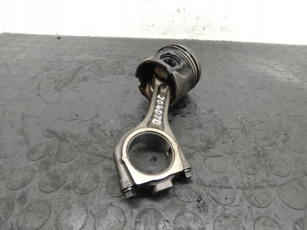 18241040422-696b6cc7d523d Tłok z korbowodem LANDROVER DISCOVERY SPORT F-PACE 2.0D 083155 HSRI+