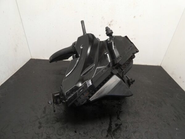 Obudowa filtra powietrza AUDI A4 B8 A5 Q5 2.0 TDI 8K0133837BF 03L906461A