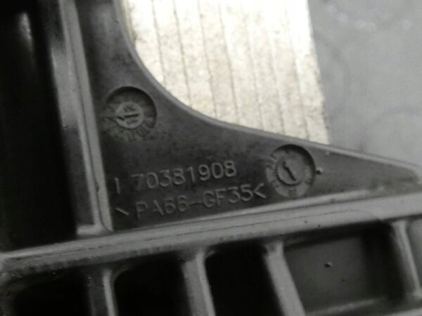 18241217566-696b6c2943700 Podstawa filtra oleju MINI COOPER R61 R60 2.0D N47C20A 70381908 8507626