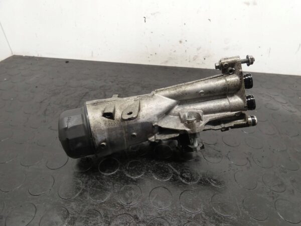 Podstawa filtra oleju LANDROVER DISCOVERY SPORT F-PACE 2.0D G4D36714A