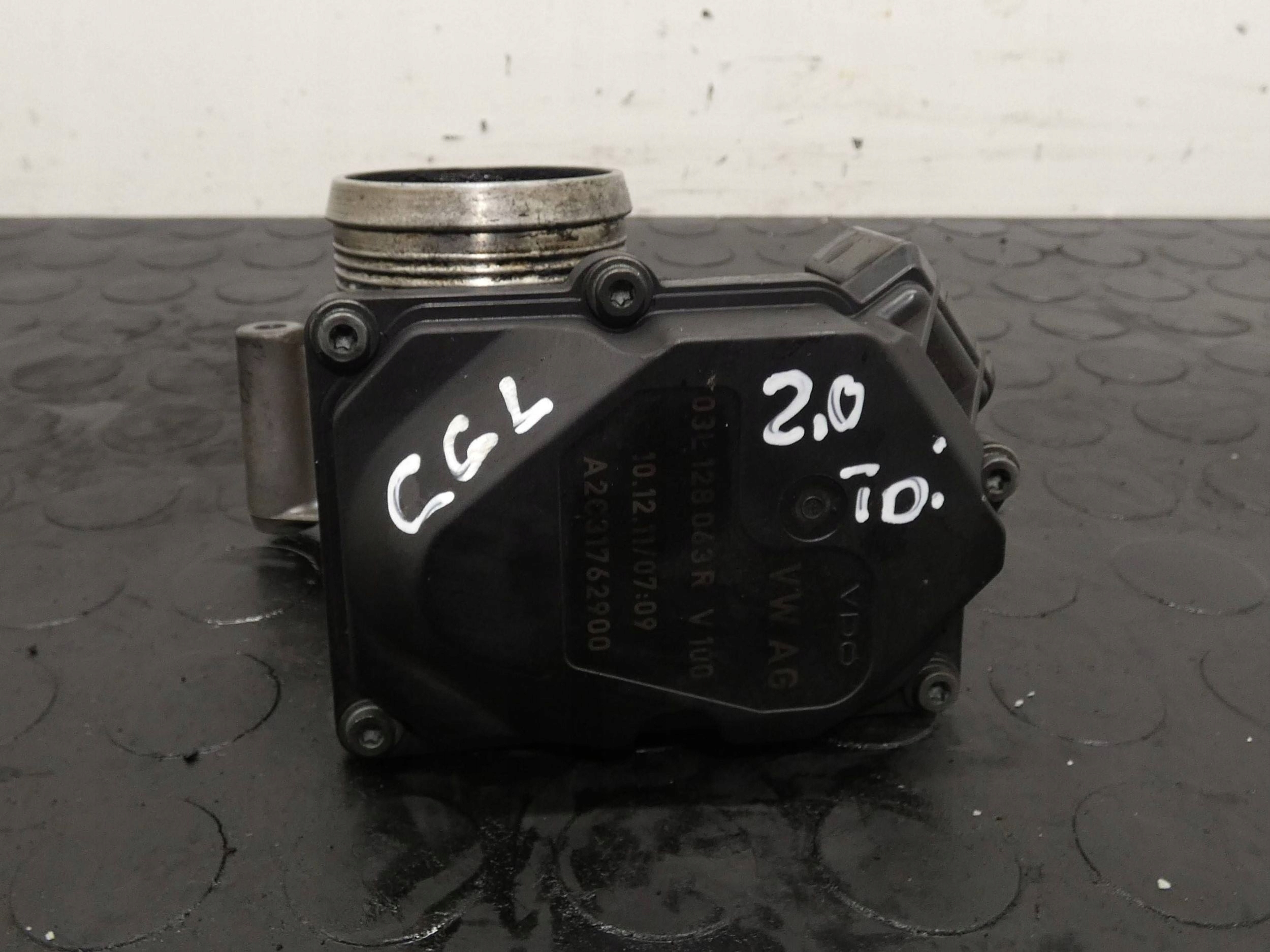 Przepustnica AUDI A4 B8 A5 Q5 2.0 TDI CGL 03L128063R