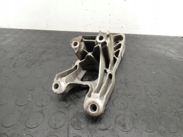 Łapa silnika AUDI A4 B8 A5 Q5 2.0 TDI CGL 8K0199307BP