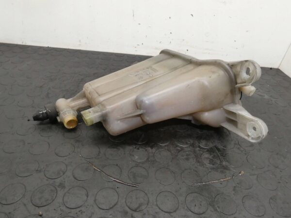 Zbiorniczek wyrównawczy AUDI A4 B8 A5 Q5 2.0 TDI CGL 8K0121403H