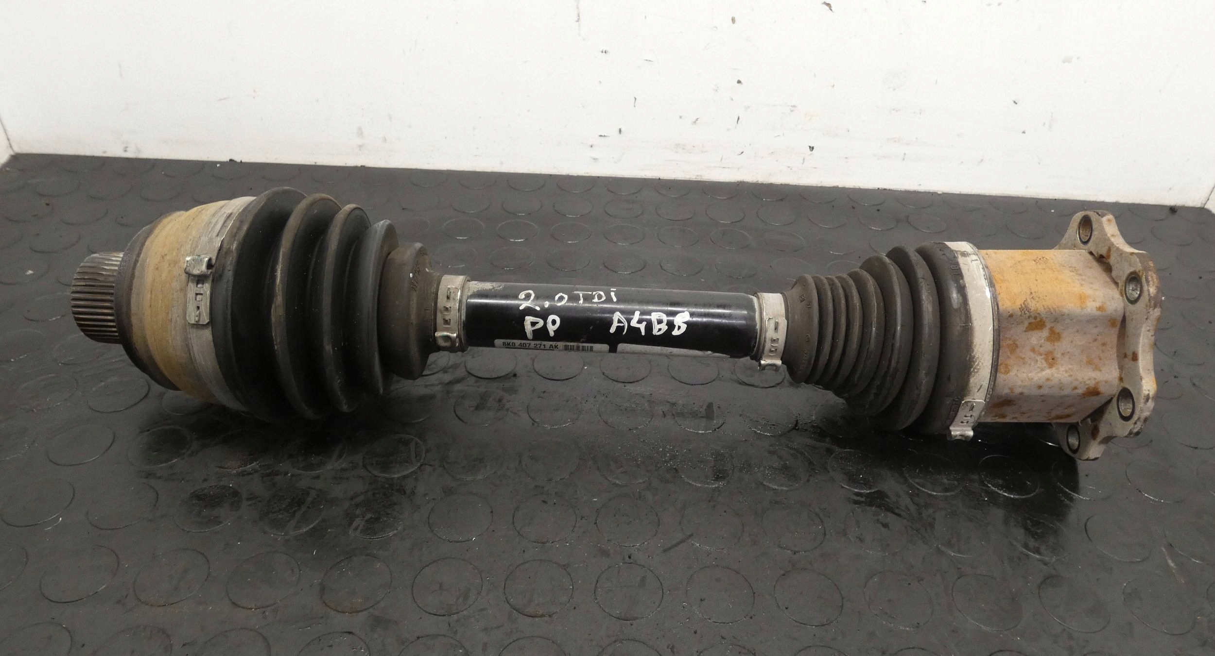 18243918051-696b6ac6042ae Półoś przednia AUDI A4 B8 A5 2.0 TDI 8K0407271AK