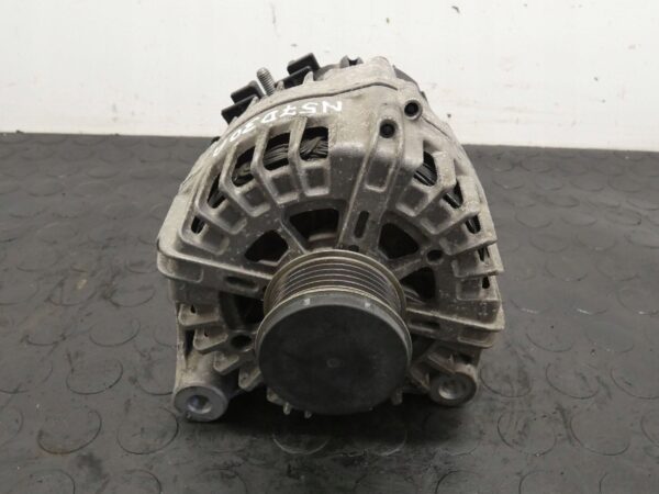 Alternator BMW 3 F30 F31 F34 4 F32 F36 X5 F15 X6 F16 3.0D 8570675
