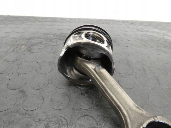 Tłok FIAT 500X JEEP COMPASS RENEGADE 2.0 JTD 55271394