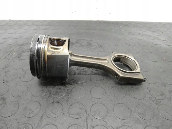 18244048411-696b6a994ae93 Tłok z korbowodem MINI COOPER R61 R60 2.0D N47C20A