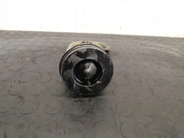 18244048411-696b6a9b20e81 Tłok z korbowodem MINI COOPER R61 R60 2.0D N47C20A