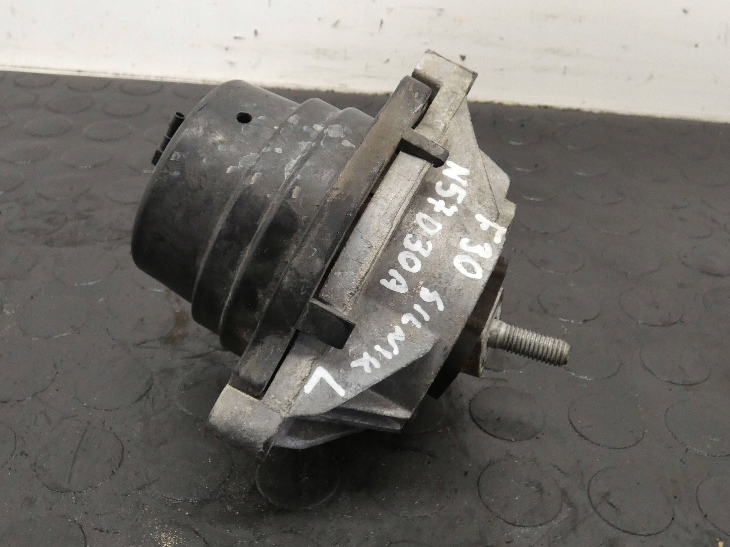 18251084402-696e2d4de18da PODUSZKA SILNIKA BMW 3 F30 F31 F34 4 F32 F36 3.0D X-DRIVE N57D30A 6785713