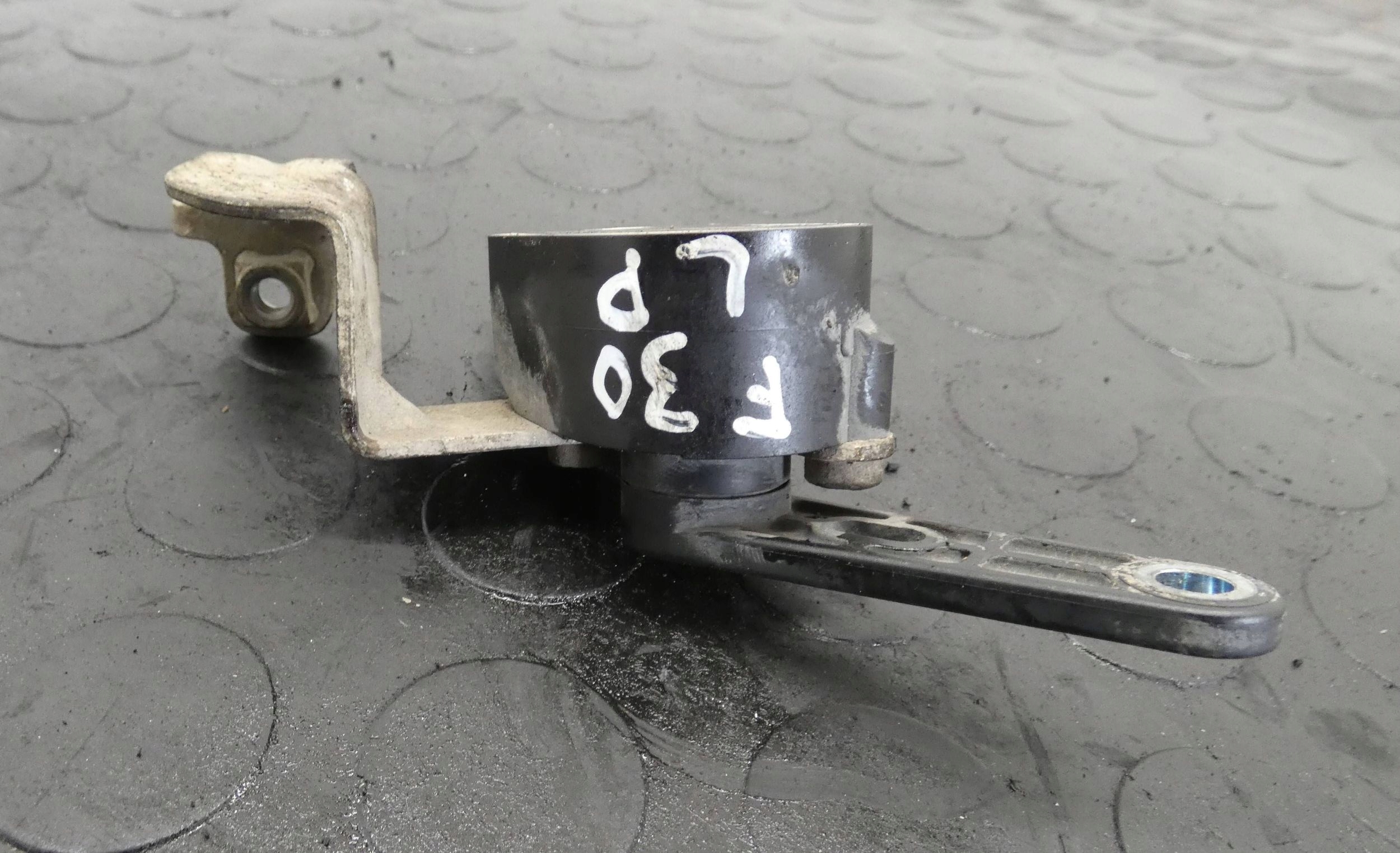 Czujnik poziomowania BMW 3 F30 F31 F34 4 F32 F36 X5 F15 X6 259160 ABE52150