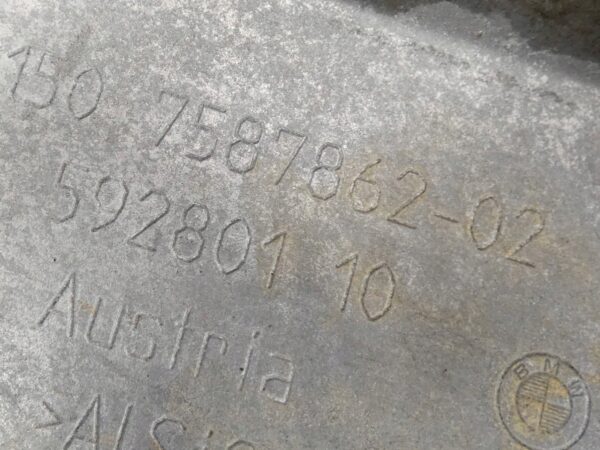 Półoś przednia PRAWA BMW 3 F30 F31 4 F32 F36 3.0D X-DRIVE 7597694 7587862