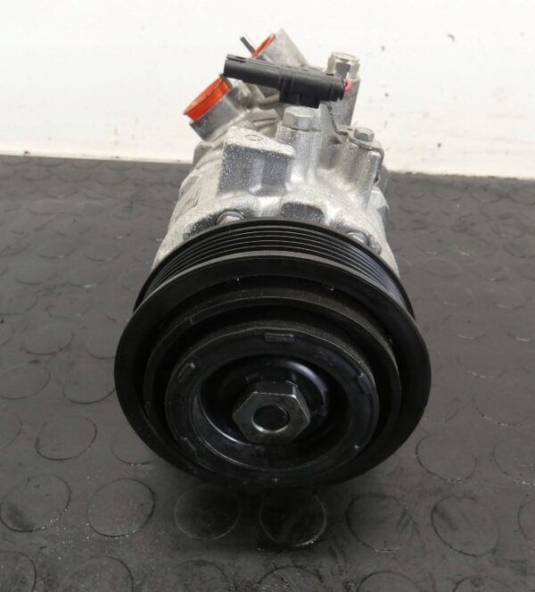 KOMPRESOR klimatyzacji BMW 3 F30 4 F32 F36 5 F10 X5 F15 X6 3.0D 9223695