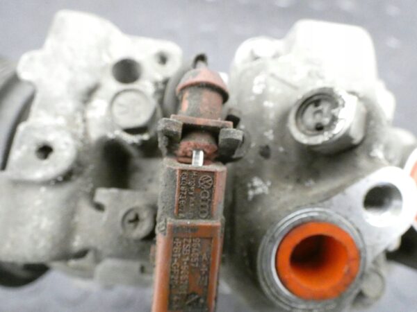 KOMPRESOR klimatyzacji AUDI A4 B8 A5 Q5 2.0 TDI CGL 8K0260805N