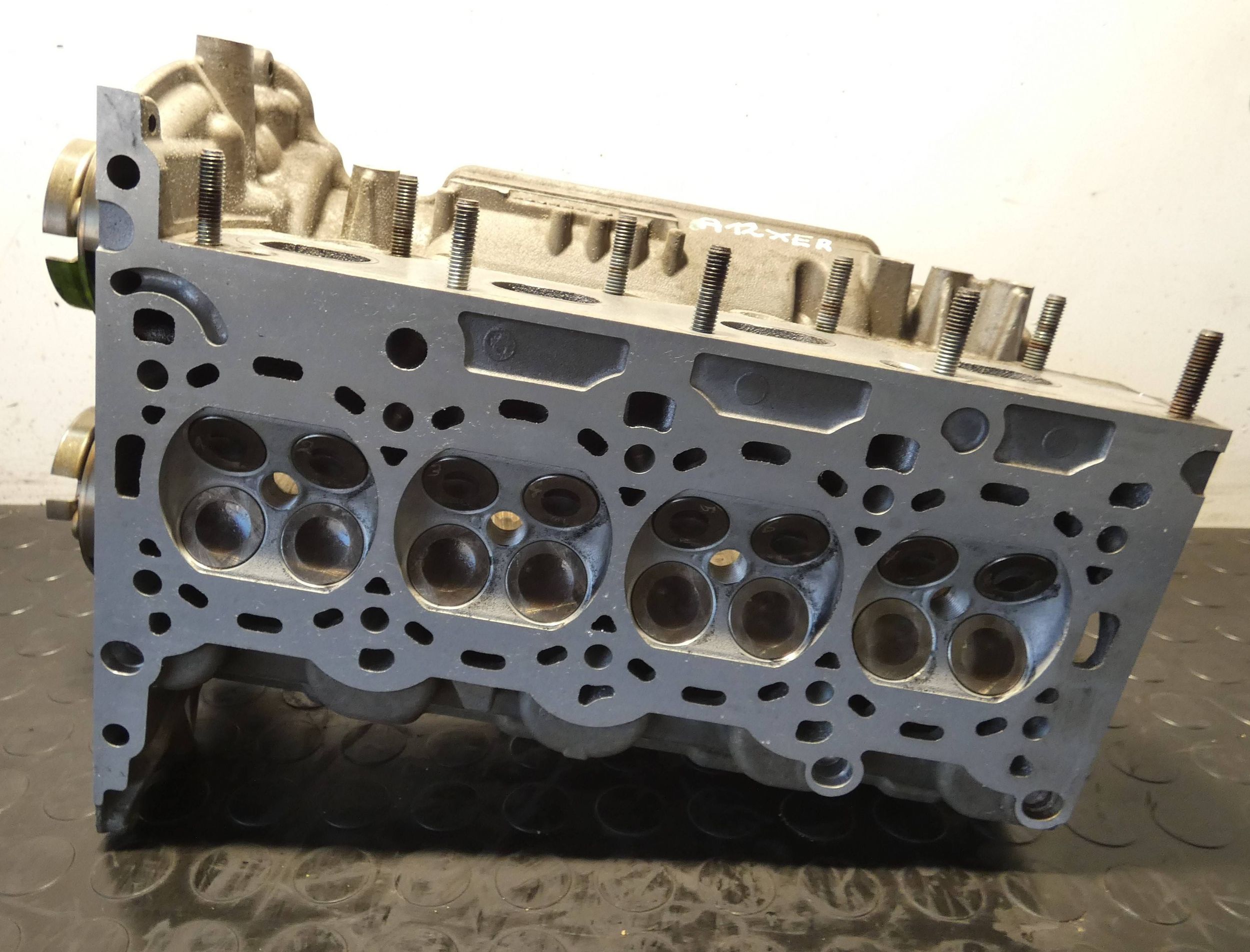 18262671793-69732cab76092 Głowica OPEL ASTRA CORSA MERIVA 1.2 1.4 55562229 PLANOWANA