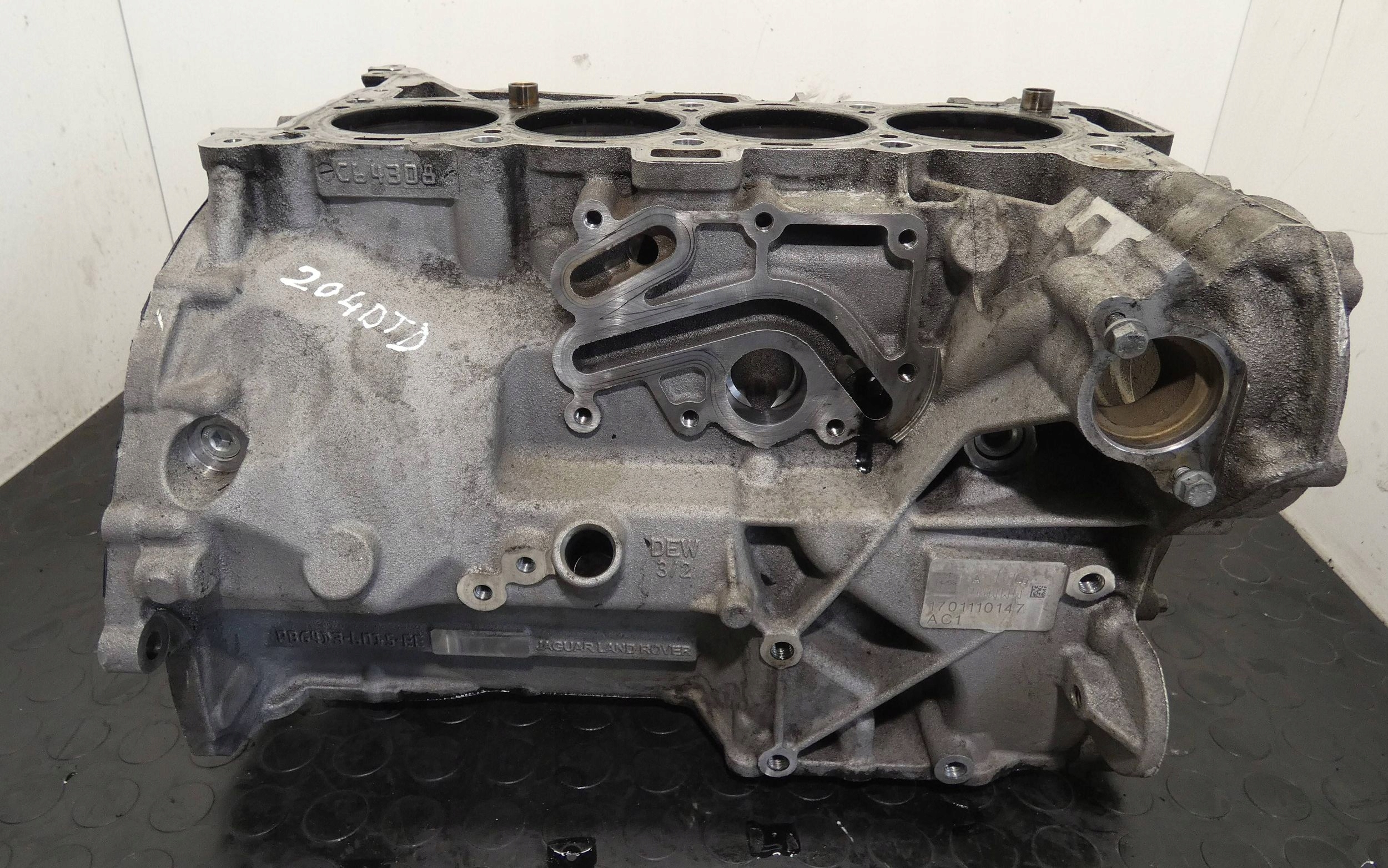 18263314322-6973730f8991c BLOK LANDROVER DISCOVERY SPORT F-PACE 2.0D PBG4D36015EE 204DTD