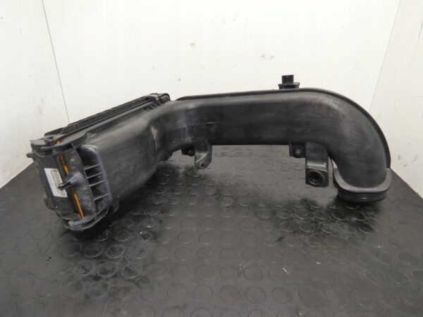 Obudowa filtra powietrza BMW 3 F30 F31 F34 4 F32 F36 3.0D 8507565 70528997