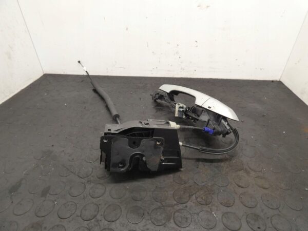 ZAMEK KLAMKA LP Jaguar F-Pace HK83203A29EC BJ32-224N03-CRMUA