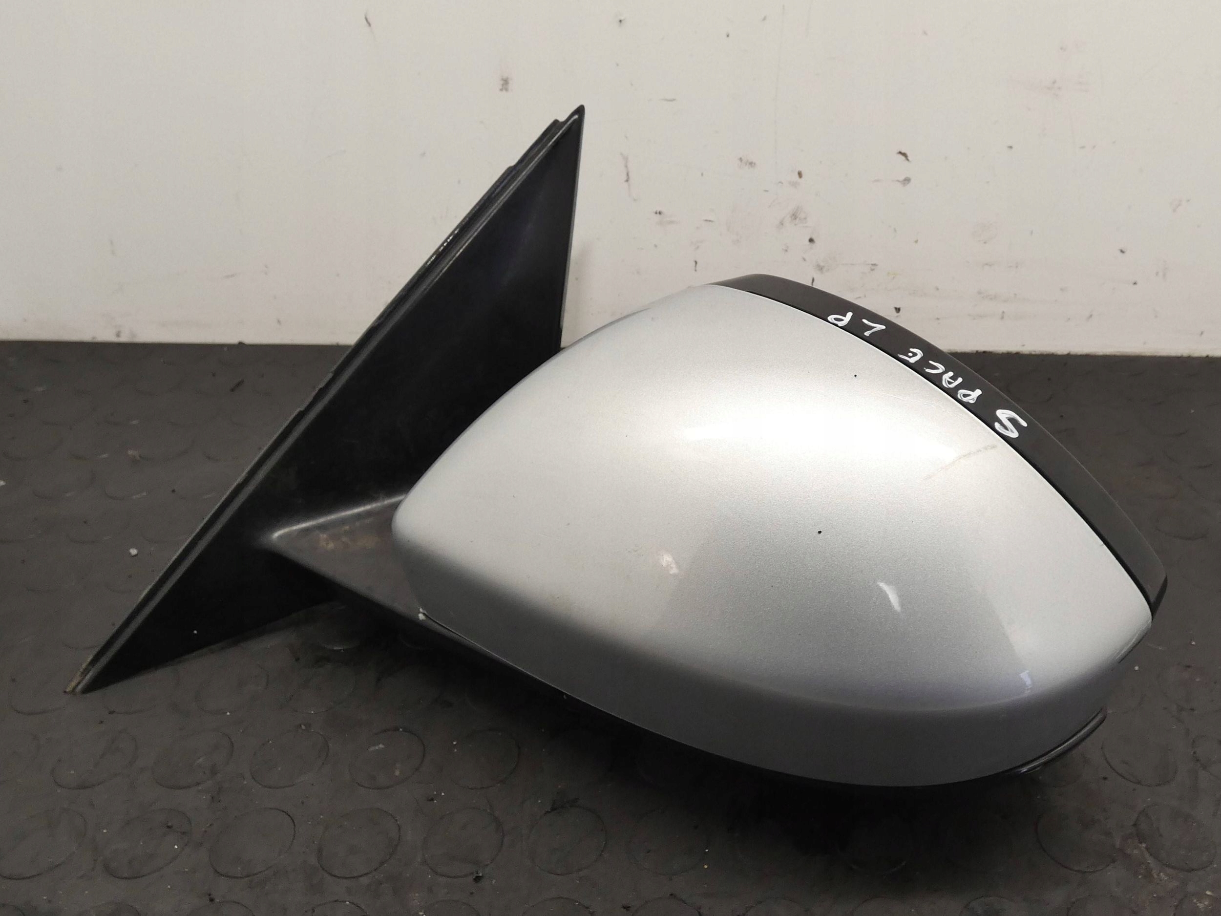 18272133283-69778e977b8c5 LUSTERKO JAGUAR F-PACE 8 PIN 2019R EU