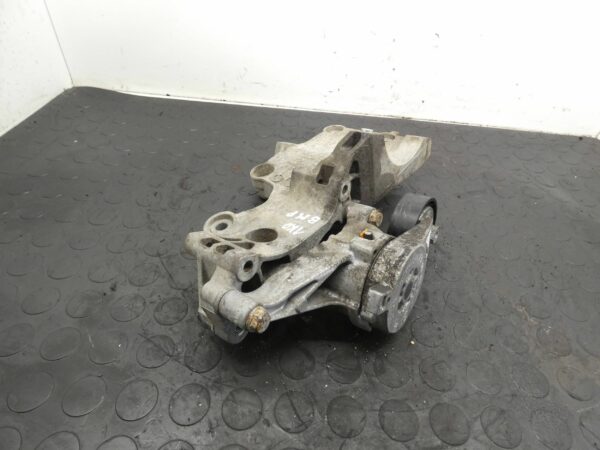 Łapa alternatora VW GOLF V JETTA AUDI A3 2,0 TDI 038903143AF