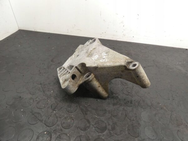 WSPORNIK Łapa silnika VW GOLF V JETTA AUDI A3 2,0 TDI 03G199207G