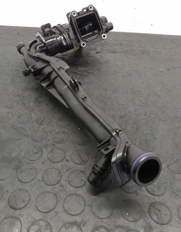 Obudowa termostatu PEUGEOT 2008 308 CITROEN C3 1,2THP 9812131480 9834388280