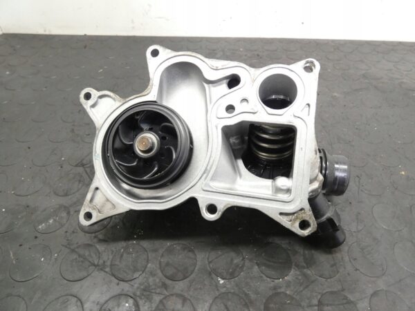 Pompa wody BMW 3 F30 F31 F34 4 F32 F36 3.0D 8516205