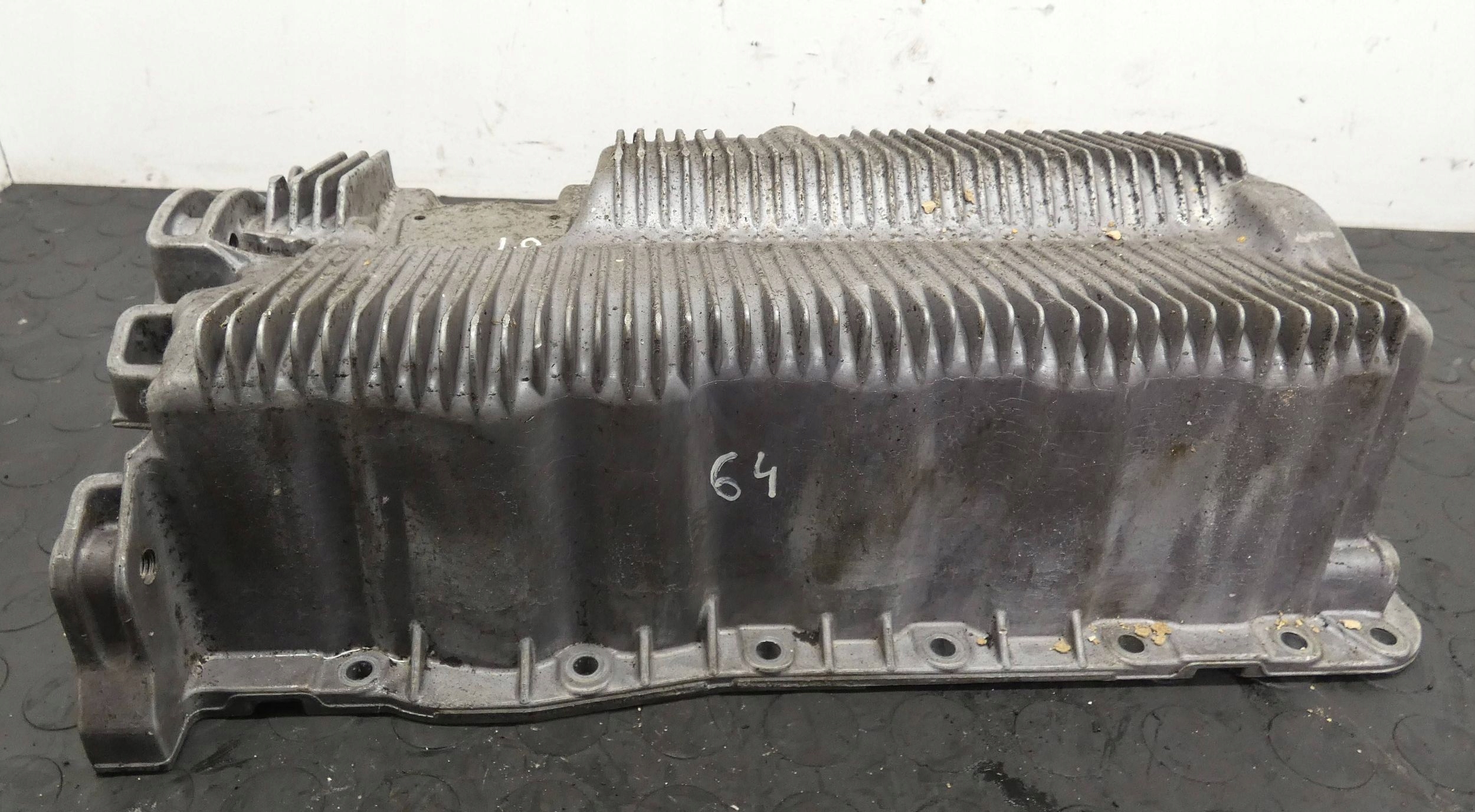 18274482995-69788ef0a8034 MISKA OLEJOWA VW GOLF SKODA OCTAVIA LEON 1.6 06A103603AJ