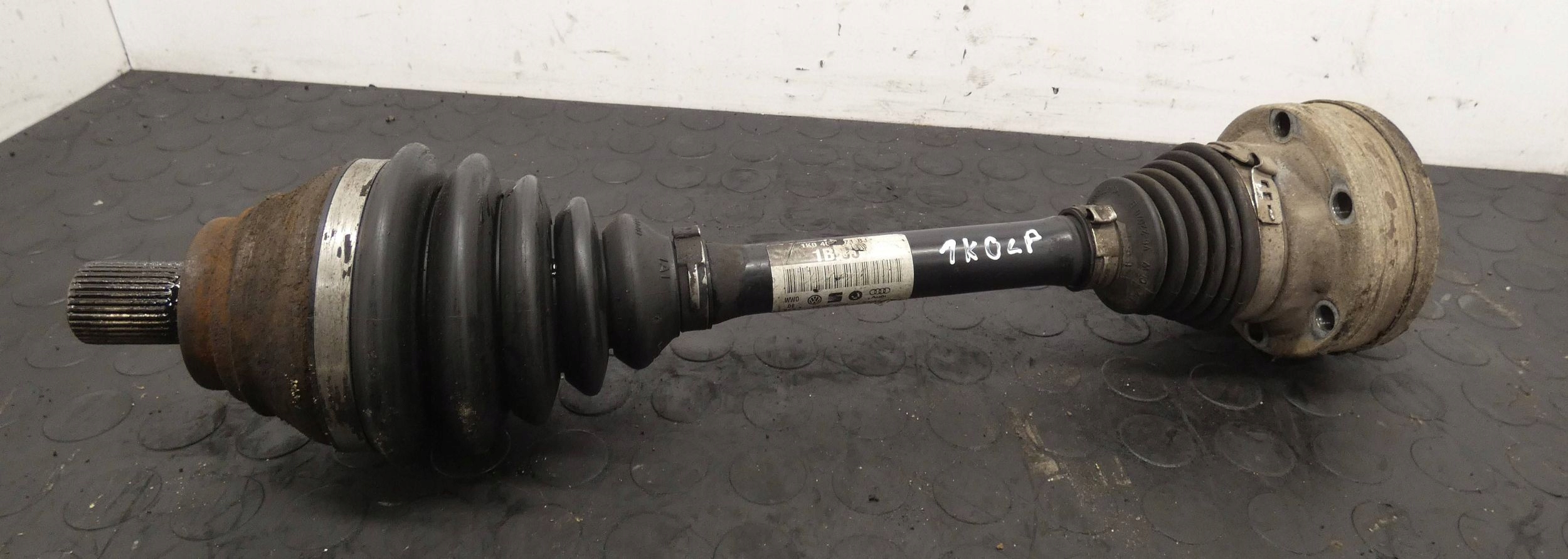 18275016029-6978b9157bd5a Półoś przednia VW GOLF V JETTA AUDI A3 2,0 TDI 1K0407271BJ LP