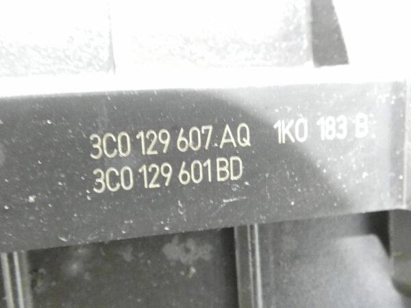 Obudowa filtra powietrza VW GOLF V JETTA AUDI A3 2,0 TDI 3C0129607AQ