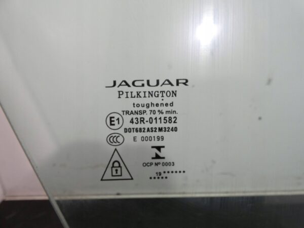 SZYBA DRZWI PRAWY PRZÓD Jaguar F-Pace 43R011582 2019R