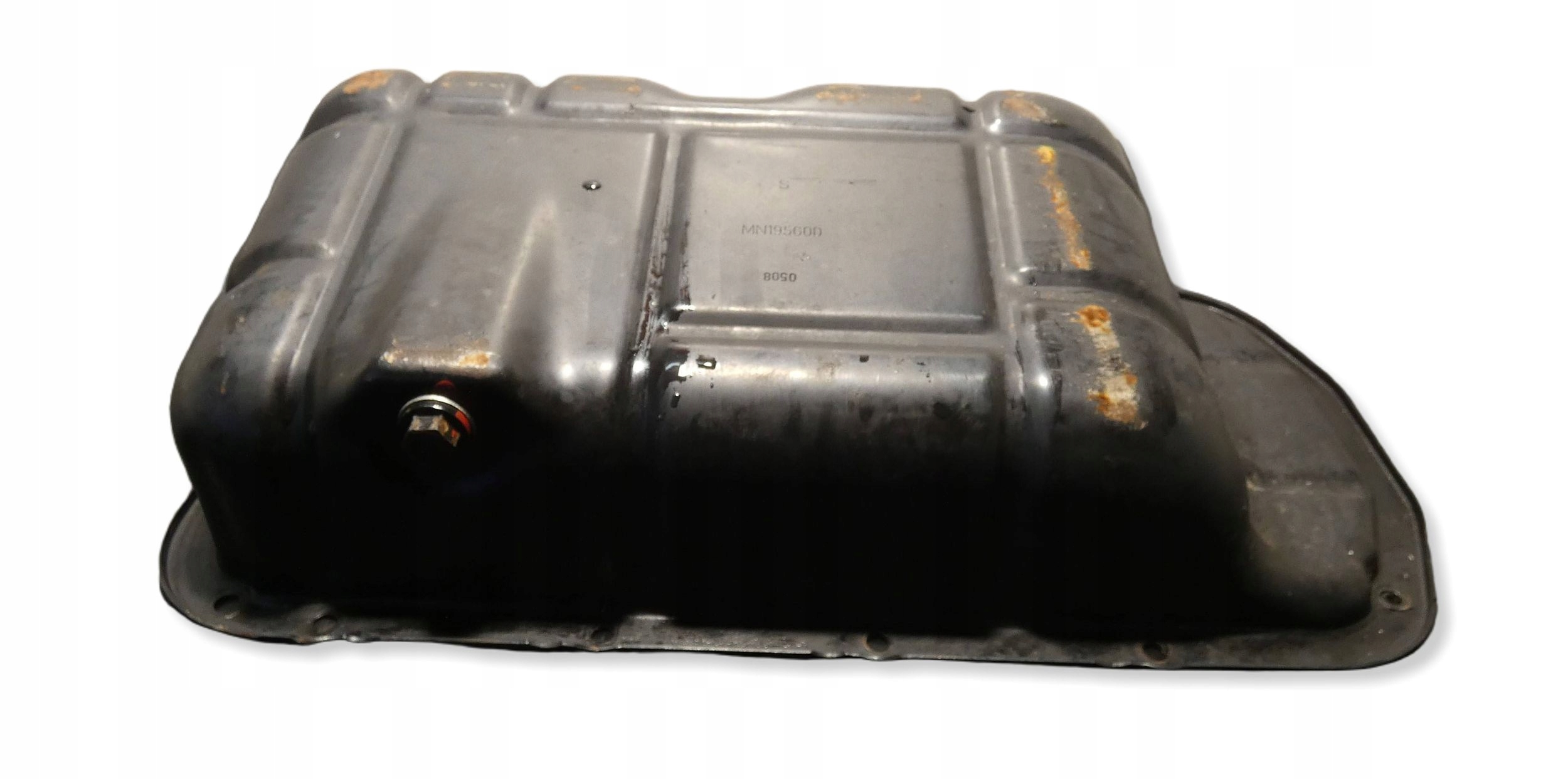 18282122069-698b9f2558d53 Miska olejowa Mitsubishi Colt 1.3 MN195600