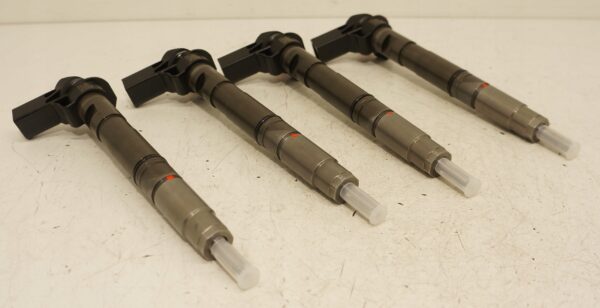 WTRYSKIWACZ WTRYSK GOLF A4 B8 PASSAT 2.0TDI 03L130277 0445116030 WYKRES