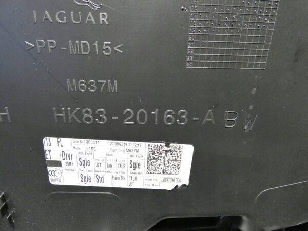 BOCZEK DRZWI LEWY PRZÓD KIEROWCY Jaguar F-Pace HK8320163AB