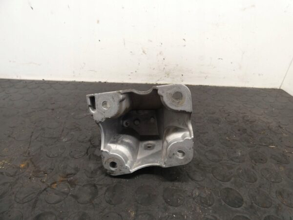 18316233975-698b585f1dcf7 Łapa silnika JAGUAR F-PACE LAND ROVER VELAR 2.0D HK836061CB