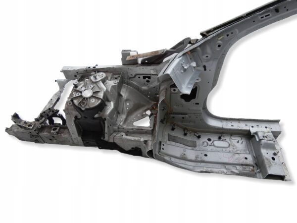 Ćwiartka Przód strona PRAWA SŁUPEK PODŁUŻNICA FARTUCH Jaguar F-PACE