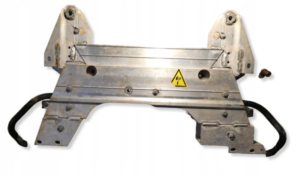 KOŁYSKA WÓZEK SANKI PRZÓD Peugeot 2008 II 9825331880