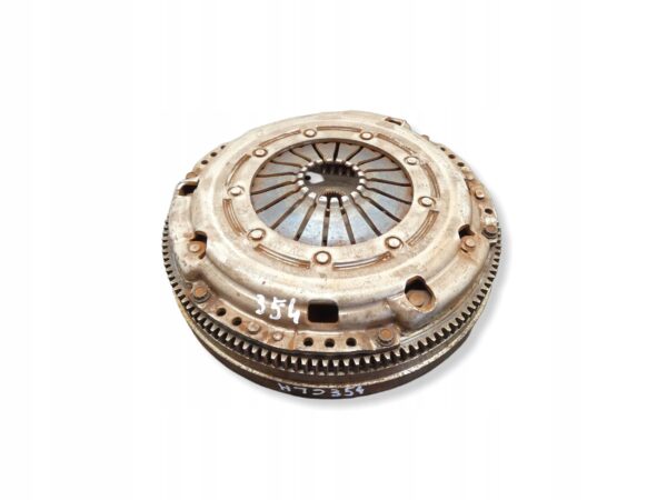 SPRZĘGŁO SZTYWNE VW GOLF VII AUDI A3 LEON OCTAVIA 1,6 TDI CLH 04L105273